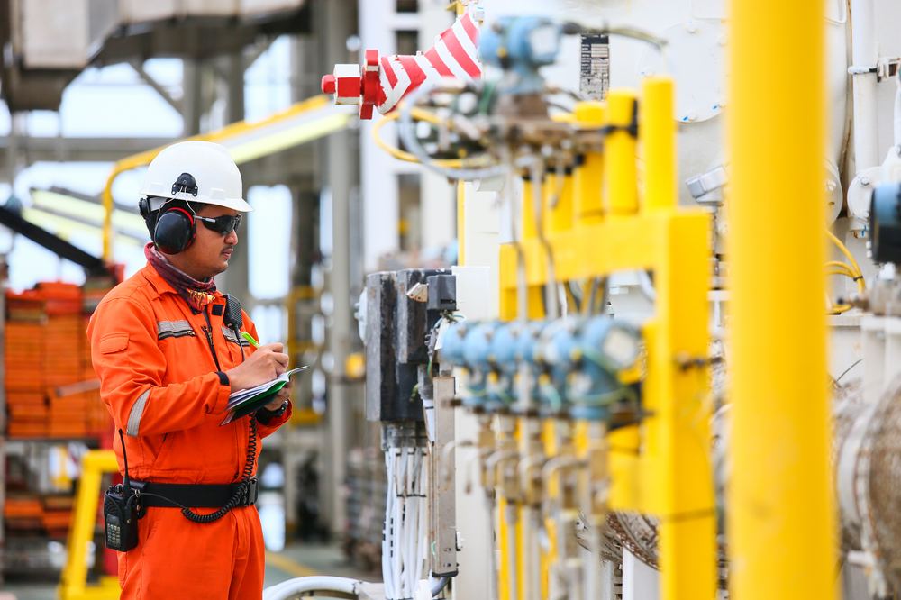 Técnico en estación de regulación y medición de gas natural